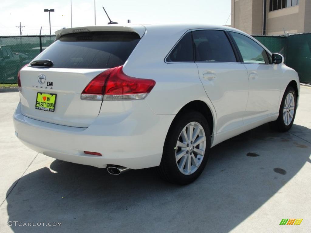 2011 Venza I4 - Blizzard Pearl White / Light Gray photo #3