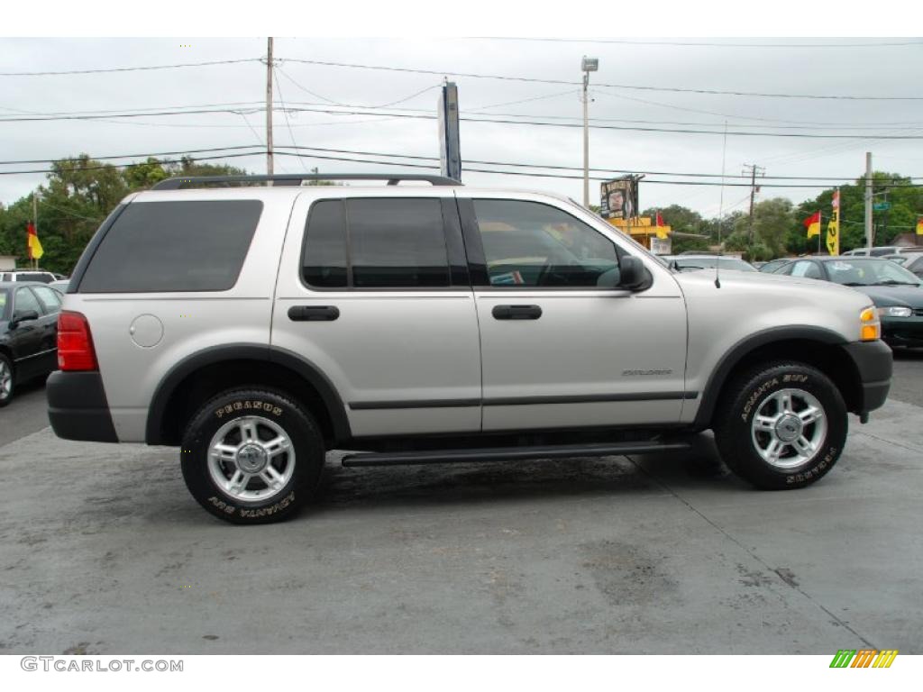 2004 Explorer XLS - Silver Birch Metallic / Graphite photo #2