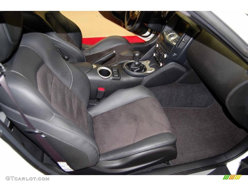 Black Leather Interior 2009 Nissan 370Z Sport Touring Coupe Photo #46511021
