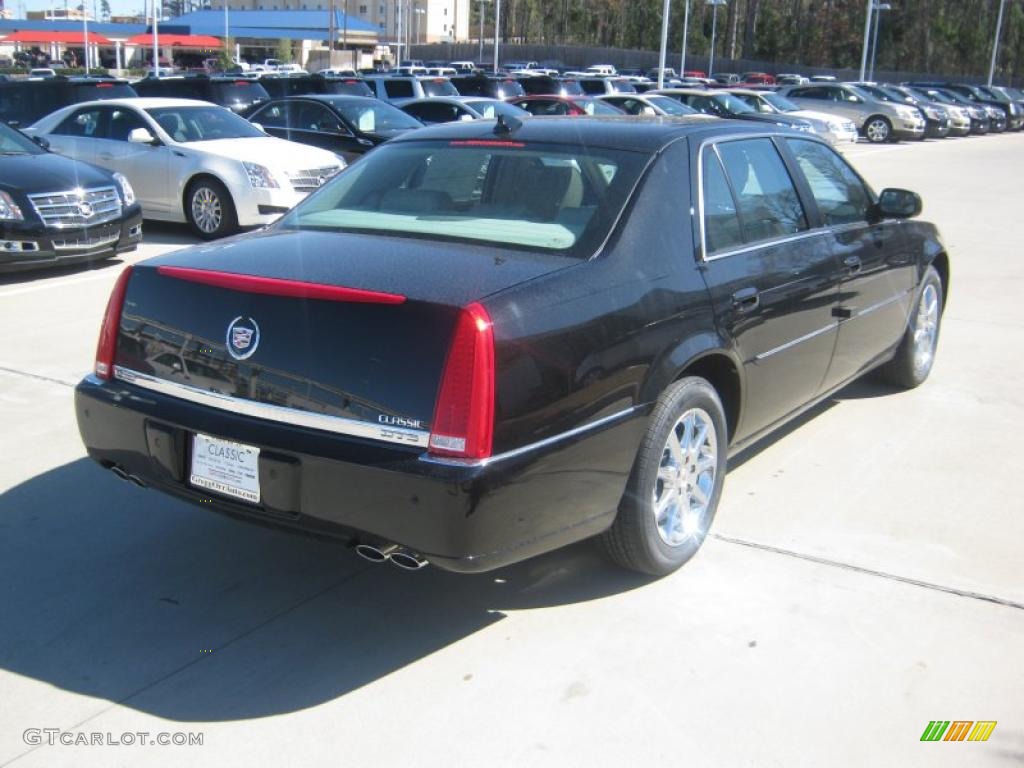 Black Raven 2011 Cadillac DTS Luxury Exterior Photo #46511132