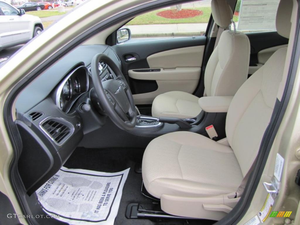 Black/Light Frost Beige Interior 2011 Chrysler 200 LX Photo #46514250