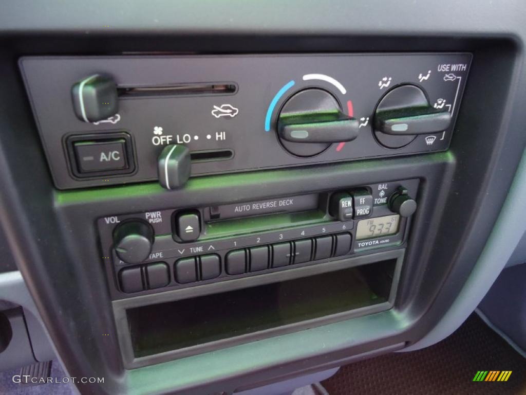 1999 Toyota Tacoma Prerunner Regular Cab Controls Photo #46514691