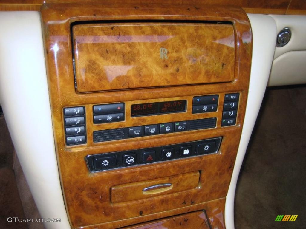 2000 Rolls-Royce Silver Seraph Standard Silver Seraph Model Controls Photo #46516266
