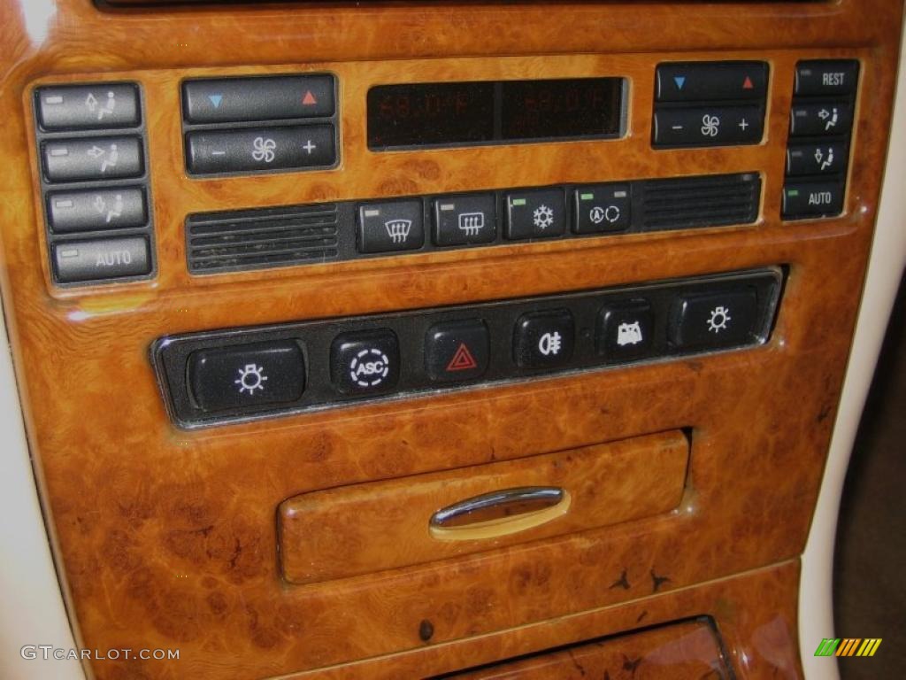 2000 Rolls-Royce Silver Seraph Standard Silver Seraph Model Controls Photo #46516296