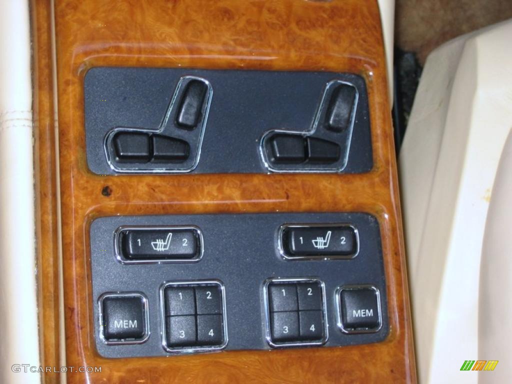 2000 Rolls-Royce Silver Seraph Standard Silver Seraph Model Controls Photo #46516341