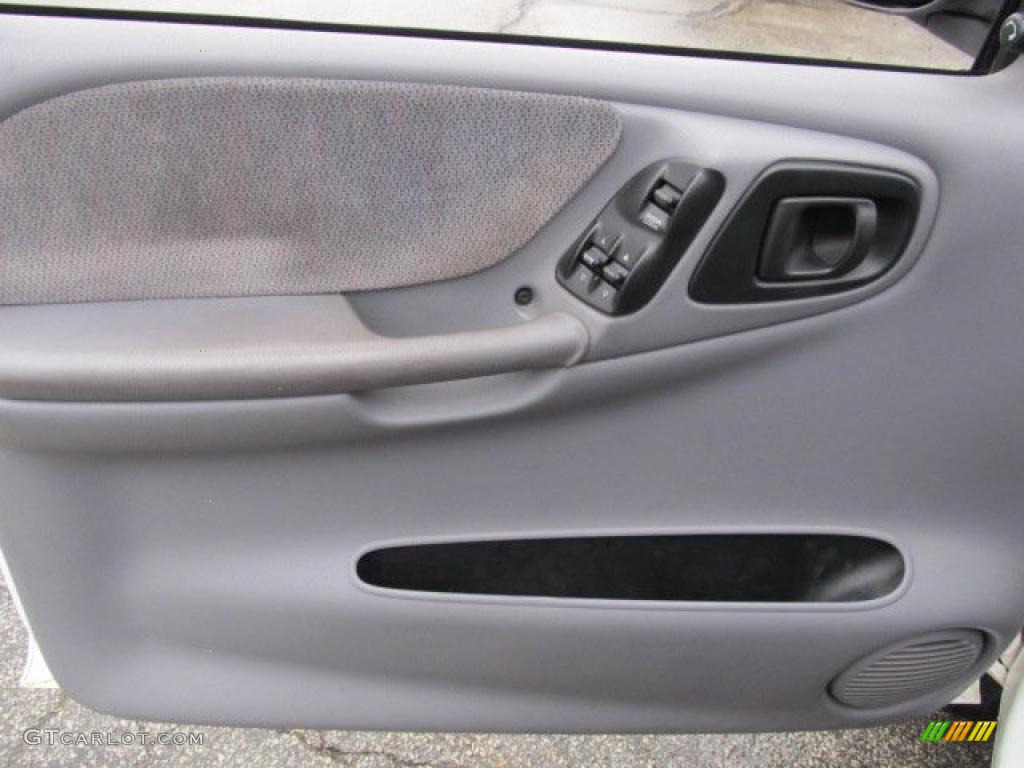 2000 Dodge Dakota SLT Extended Cab 4x4 Mist Gray Door Panel Photo #46517277