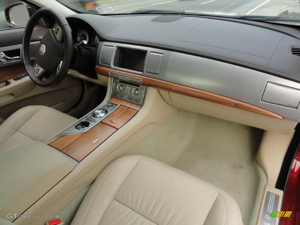 2010 Jaguar XF Sport Sedan Barley Dashboard Photo #46517430