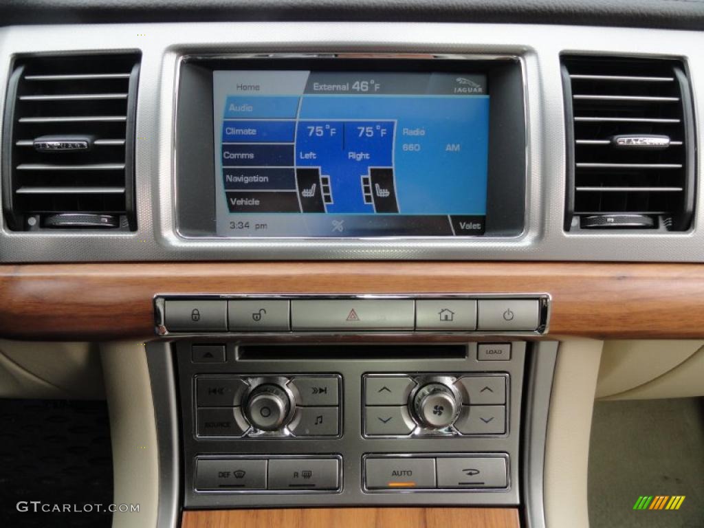 2010 Jaguar XF Sport Sedan Controls Photo #46517445