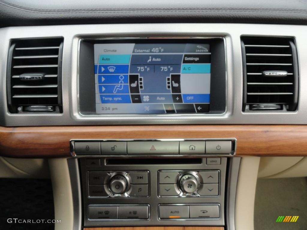 2010 Jaguar XF Sport Sedan Controls Photo #46517460