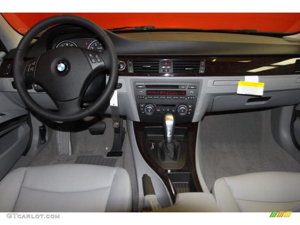 2011 3 Series 328i Sedan - Space Gray Metallic / Gray Dakota Leather photo #5