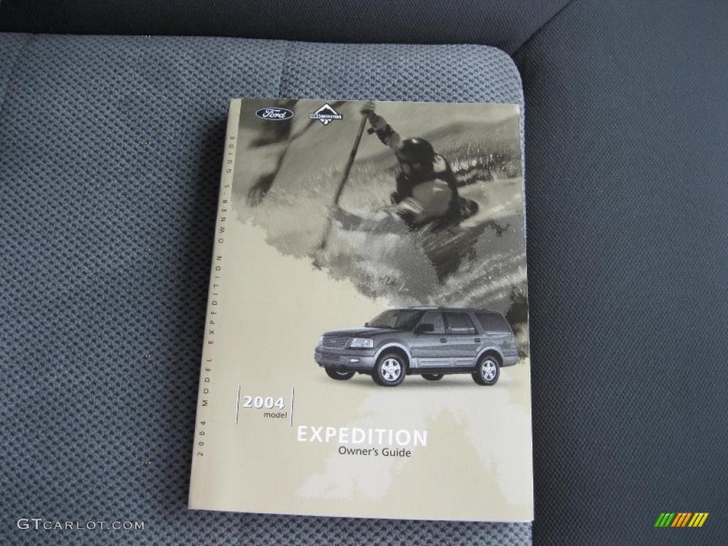 2004 Expedition XLS - Oxford White / Medium Flint Gray photo #18