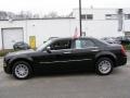 Brilliant Black Crystal Pearl - 300 Touring Photo No. 4