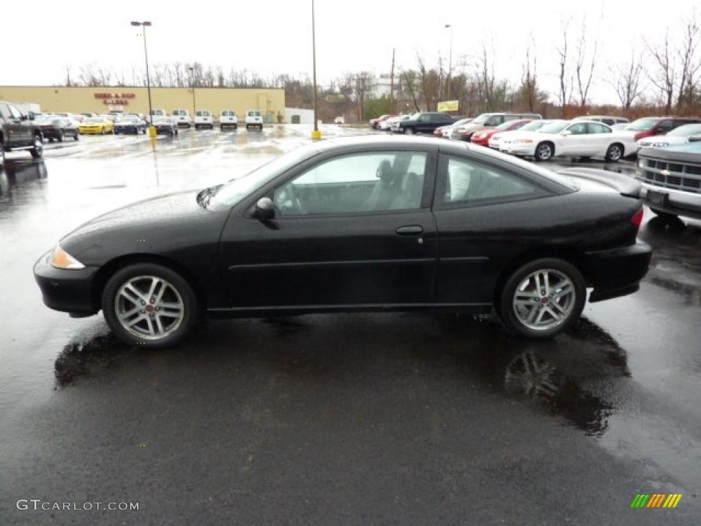 2002 Cavalier Coupe - Black / Graphite photo #4