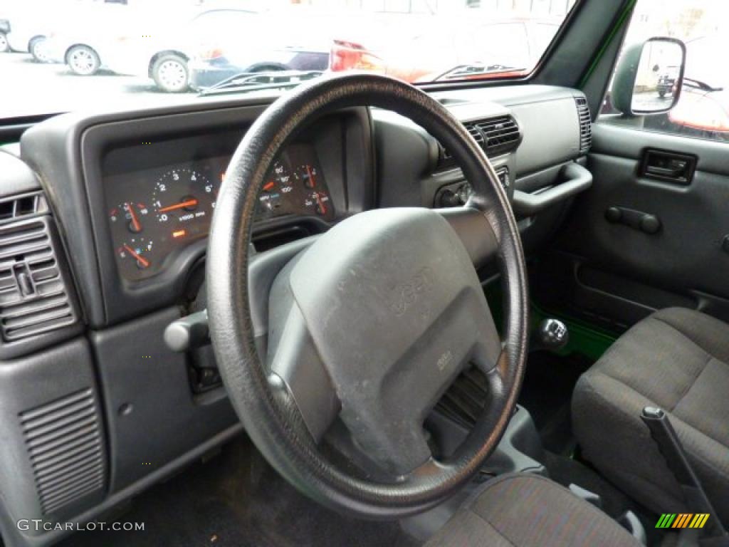 2004 Wrangler X 4x4 - Electric Lime Green Pearl / Dark Slate Gray photo #15