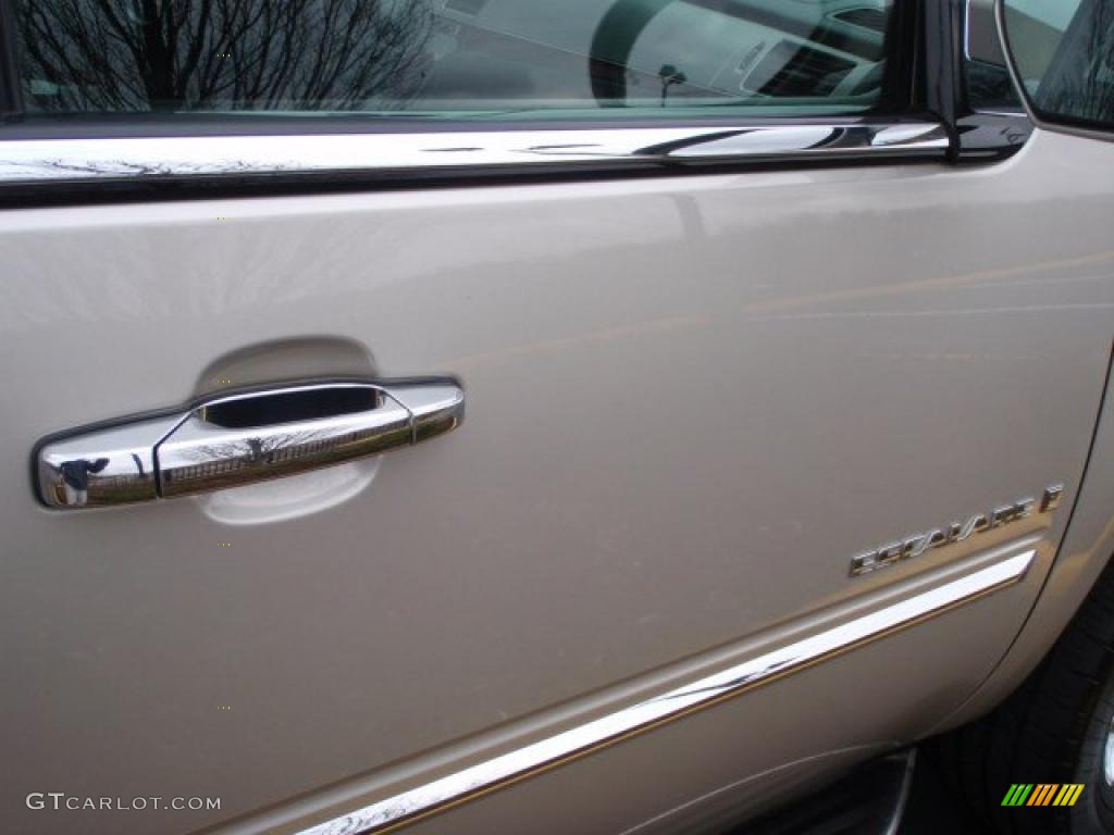 2007 Escalade  - Gold Mist / Ebony/Ebony photo #48