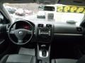 Black - Jetta SE Sedan Photo No. 19