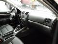 Black - Jetta SE Sedan Photo No. 16