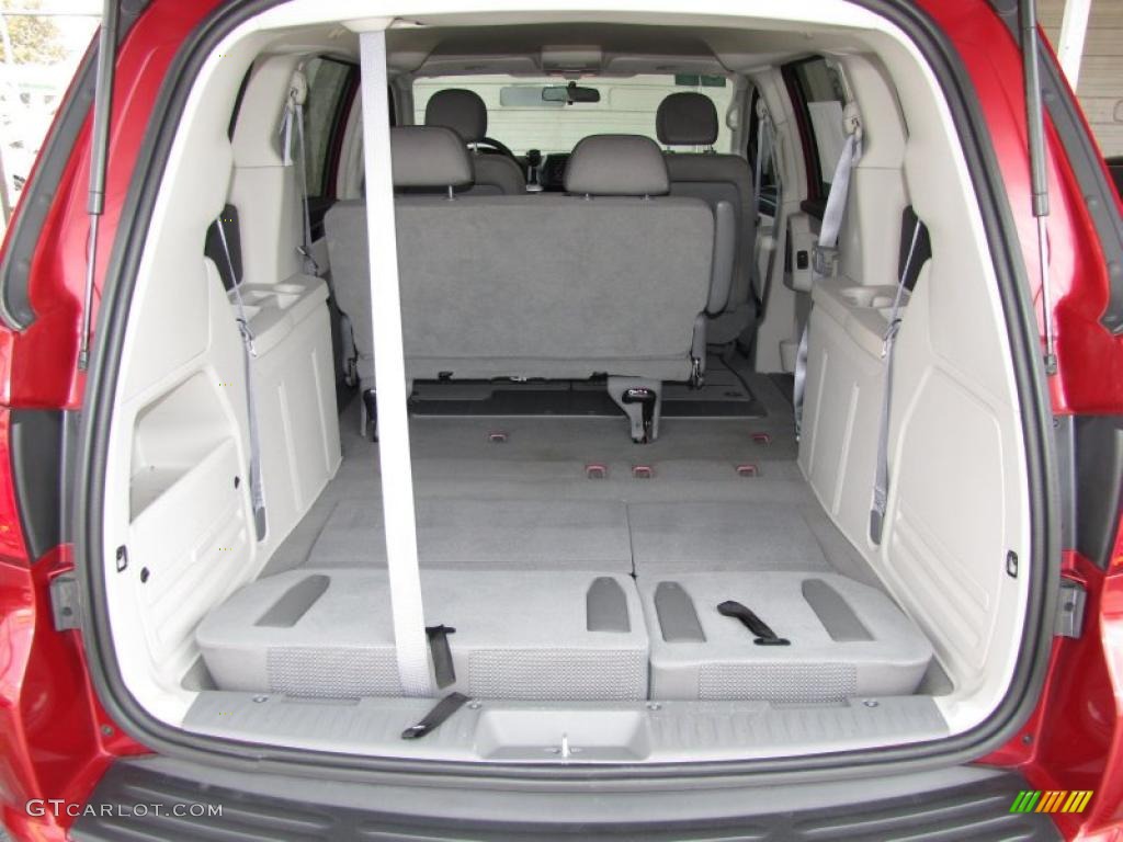 2009 Volkswagen Routan S Trunk Photo #46533540