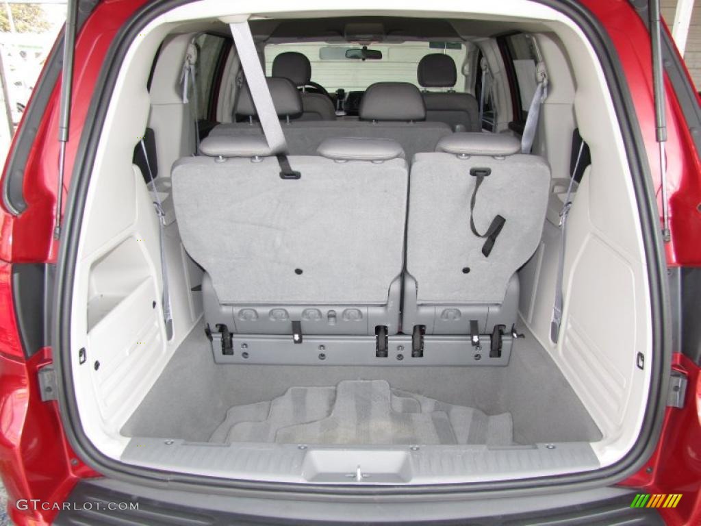 2009 Volkswagen Routan S Trunk Photo #46533555