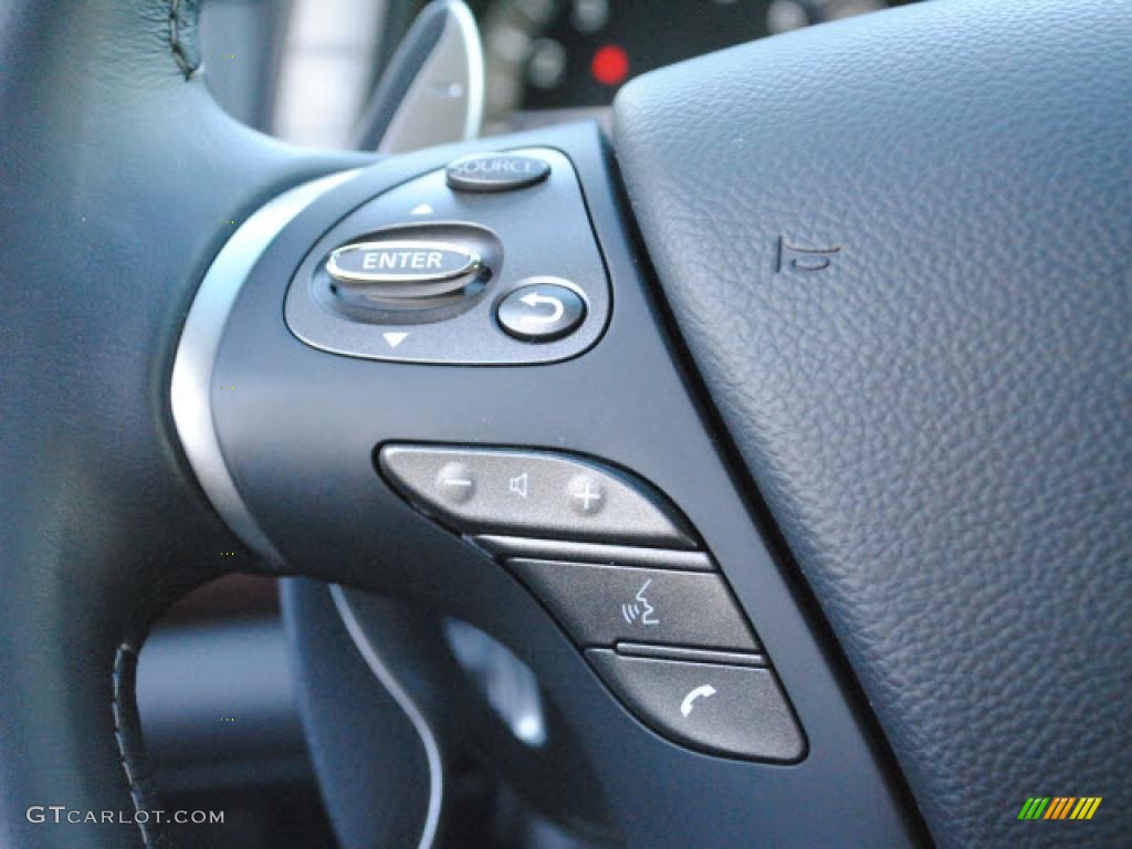 2011 Infiniti M 56 S Sedan Controls Photo #46533828