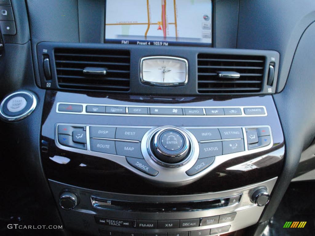 2011 Infiniti M 56 S Sedan Controls Photo #46533876