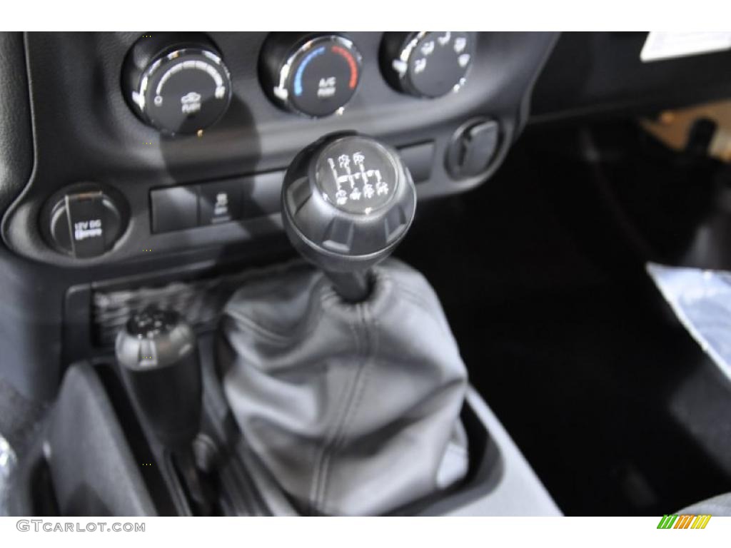 2011 Wrangler Sport 4x4 - Sahara Tan / Black photo #13