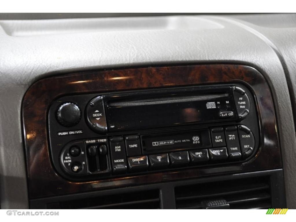 2004 Grand Cherokee Limited - Stone White / Dark Slate Gray photo #12
