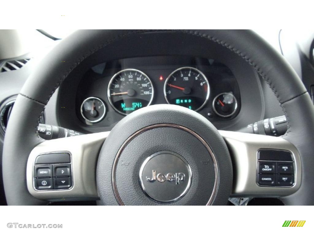 2011 Jeep Patriot Latitude X 4x4 Dark Slate Gray Steering Wheel Photo #46537119