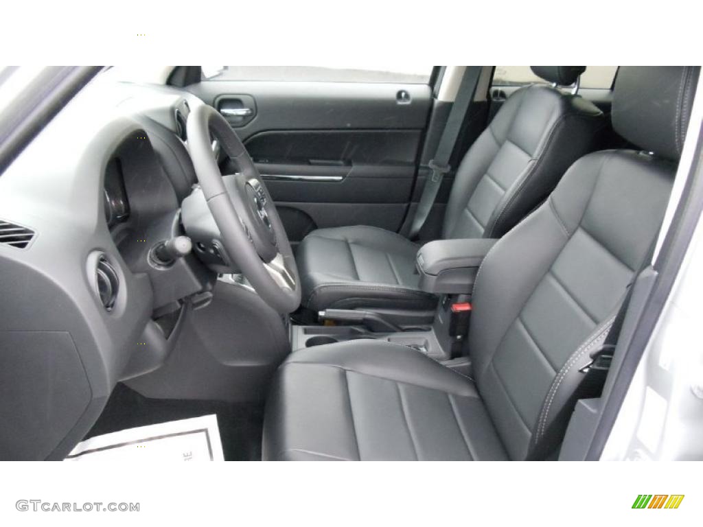 Dark Slate Gray Interior 2011 Jeep Patriot Latitude X 4x4 Photo #46537134
