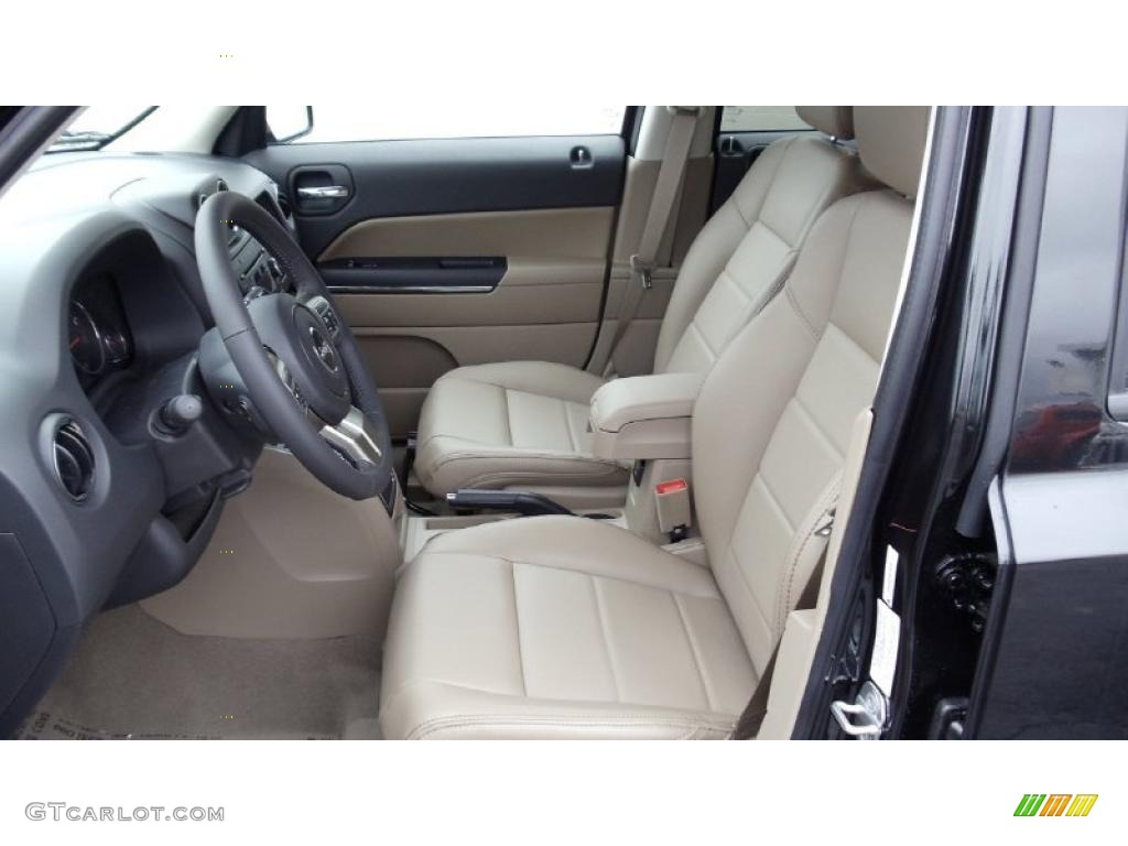 Dark Slate Gray Interior 2011 Jeep Patriot Latitude X 4x4 Photo #46537293