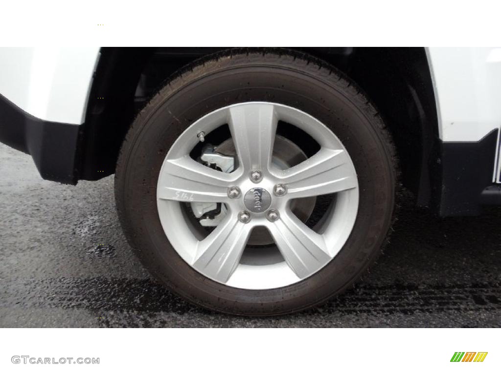 2011 Jeep Patriot Latitude X 4x4 Wheel Photo #46537626