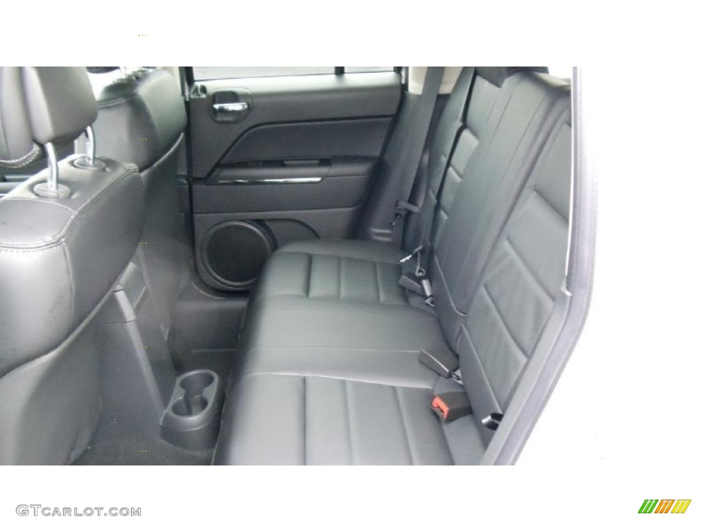 Dark Slate Gray Interior 2011 Jeep Patriot Latitude X Photo #46537989