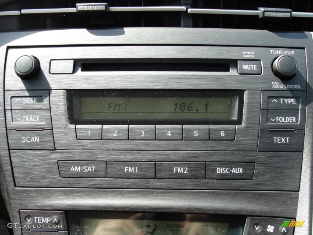 2011 Toyota Prius Hybrid II Controls Photo #46538073