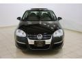 Black - Jetta SE Sedan Photo No. 2