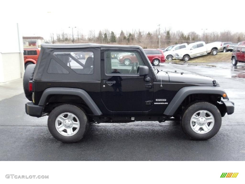 2011 Wrangler Sport 4x4 - Black / Black photo #7