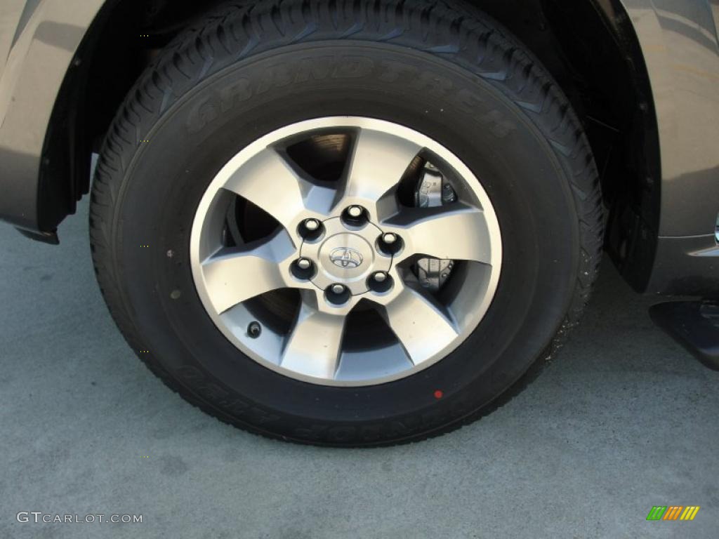 2011 Toyota 4Runner SR5 Wheel Photo #46540731