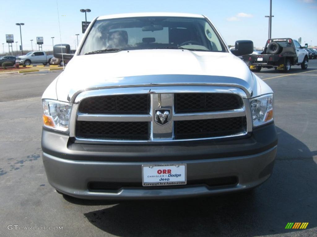 2011 Ram 1500 ST Quad Cab 4x4 - Bright White / Dark Slate Gray/Medium Graystone photo #2