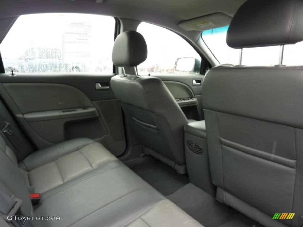 Shale Interior 2005 Mercury Montego Luxury AWD Photo #46546988