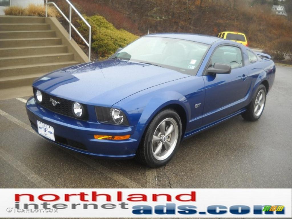 2006 Mustang GT Premium Coupe - Vista Blue Metallic / Light Graphite photo #2