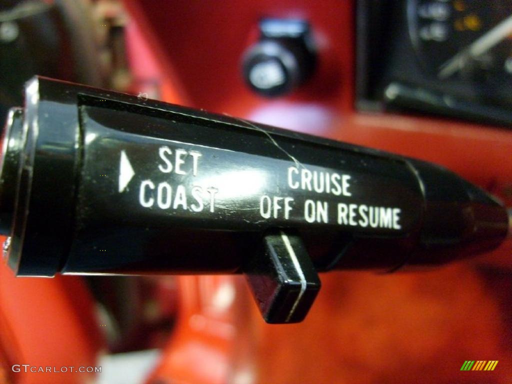 1982 Chevrolet Corvette Coupe Controls Photo #46549172