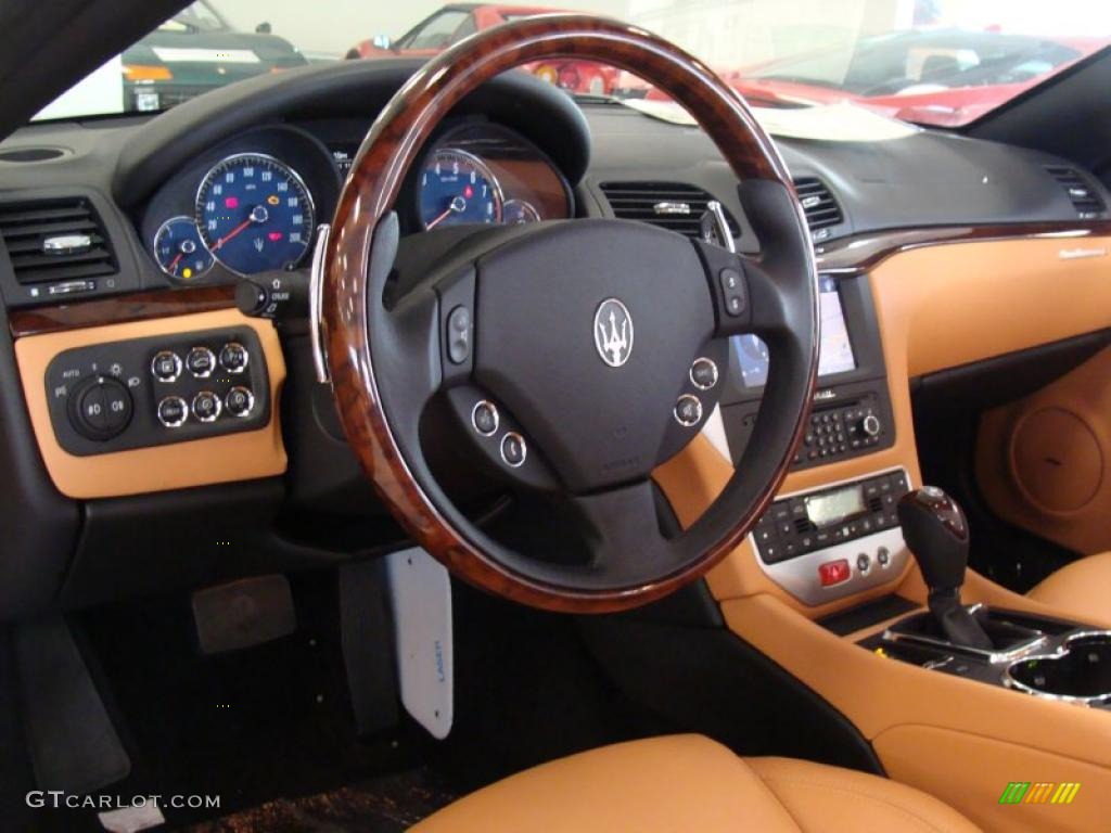 2011 Maserati GranTurismo Convertible GranCabrio Cuoio Dashboard Photo #46549232