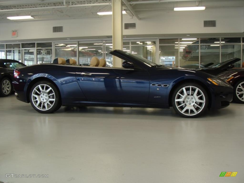 Blu Oceano (Blue Metallic) 2011 Maserati GranTurismo Convertible GranCabrio Exterior Photo #46549319