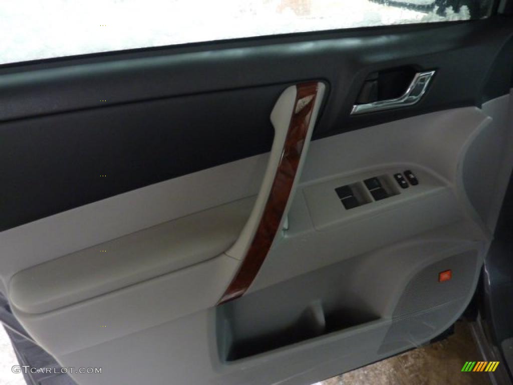 2011 Highlander Limited 4WD - Magnetic Gray Metallic / Ash photo #11