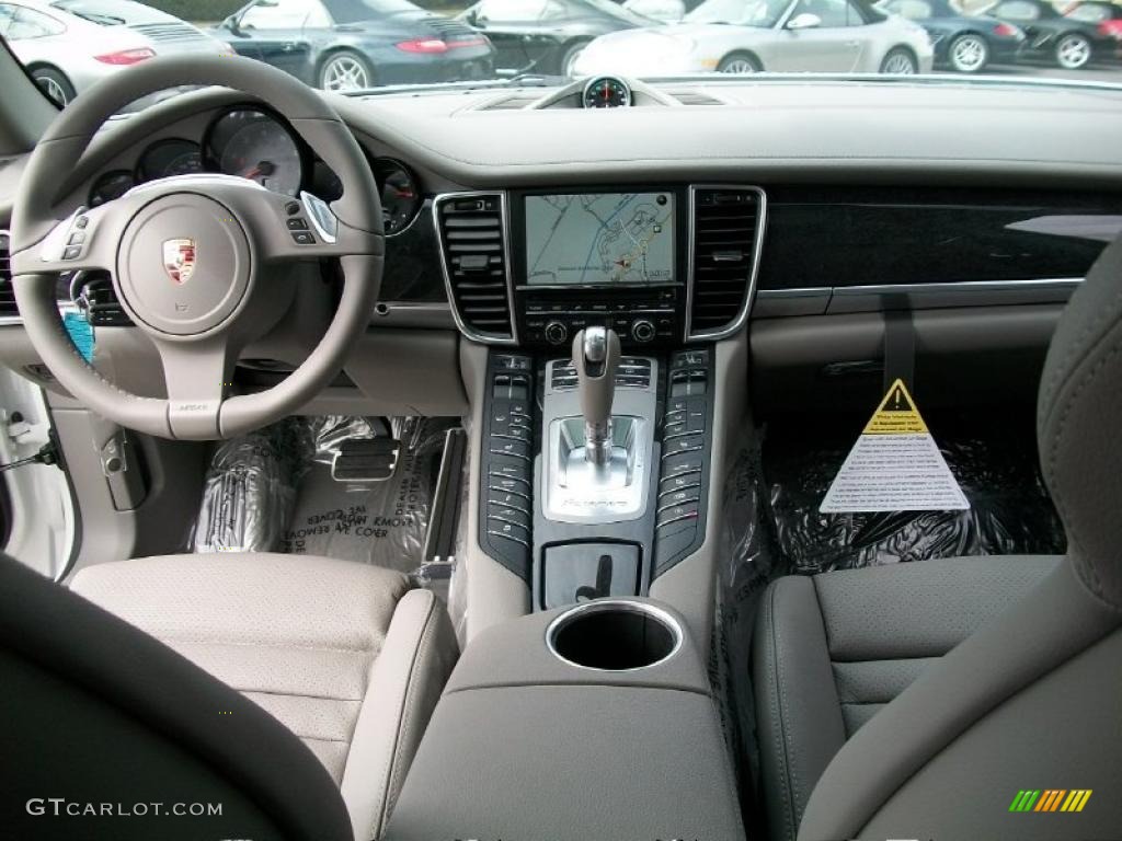 2011 Porsche Panamera S Platinum Grey Dashboard Photo #46550471