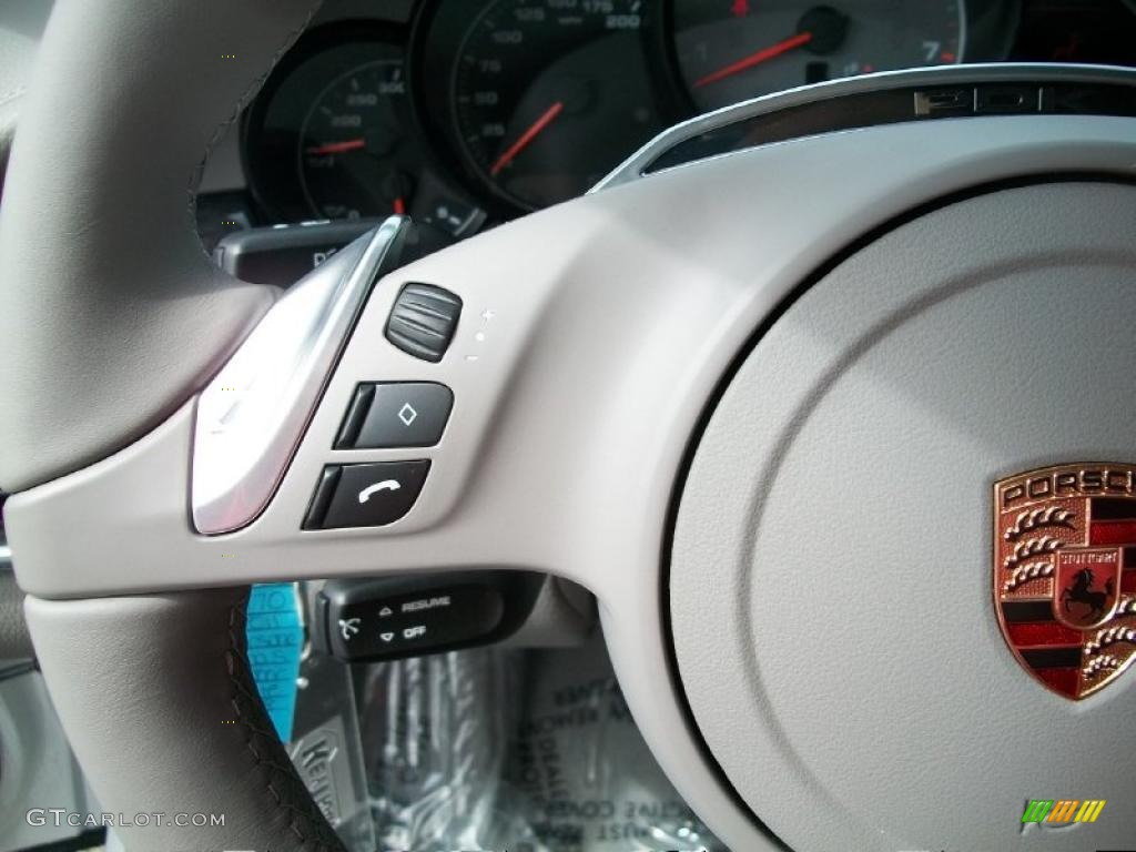 2011 Porsche Panamera S Controls Photo #46550495
