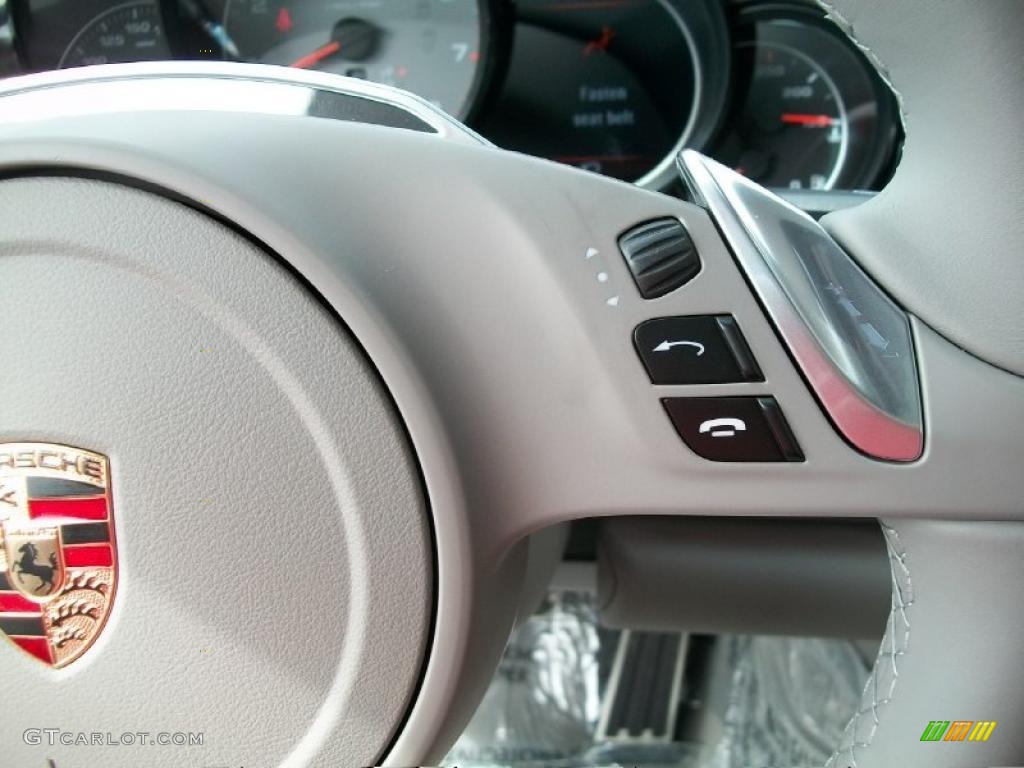 2011 Porsche Panamera S Controls Photo #46550519