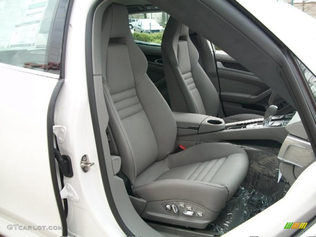 Platinum Grey Interior 2011 Porsche Panamera S Photo #46550696