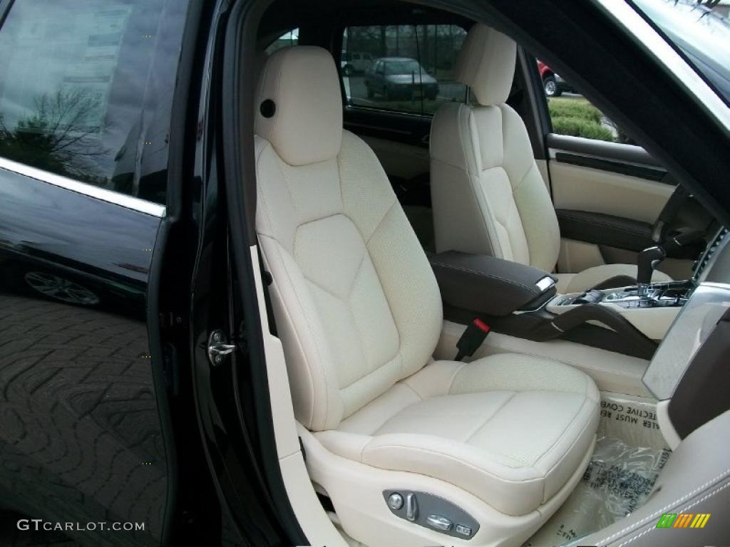 Umber Brown/Cream Interior 2011 Porsche Cayenne S Photo #46551068