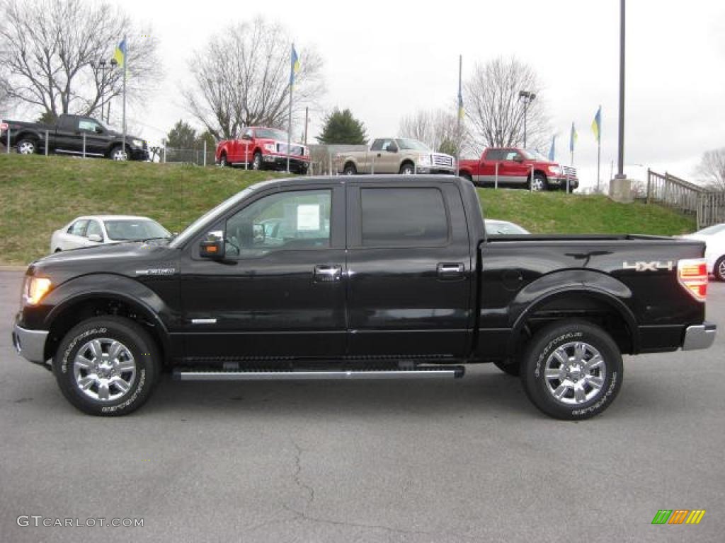 2011 F150 Lariat SuperCrew 4x4 - Tuxedo Black Metallic / Black photo #1