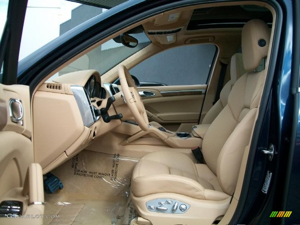 Luxor Beige Interior 2011 Porsche Cayenne Turbo Photo #46551563